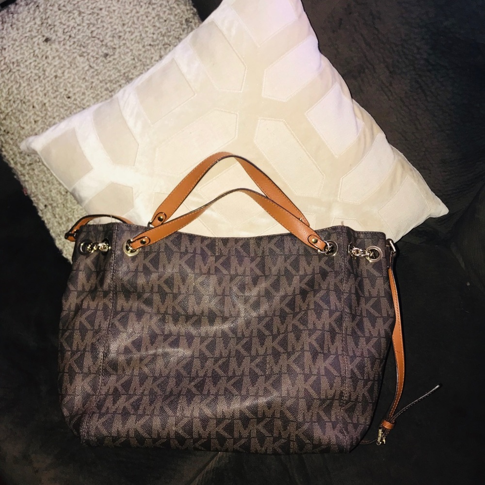 Michael Kors purse